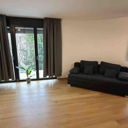 Neubau In Zuerich Oerlikon 아파트 외부 사진