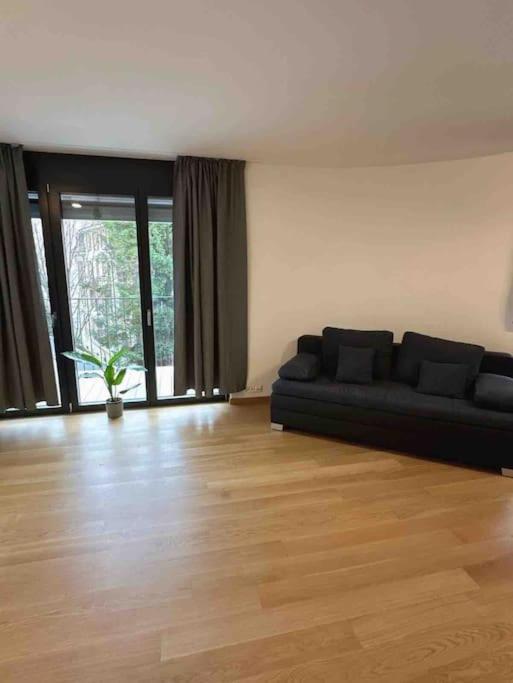 Neubau In Zuerich Oerlikon 아파트 외부 사진