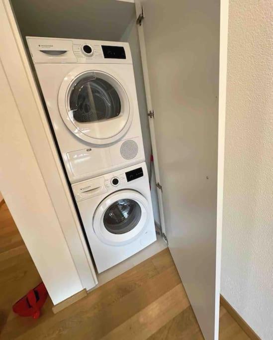 Neubau In Zuerich Oerlikon 아파트 외부 사진